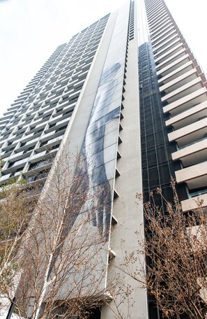 Front of property - Madison Apartment (Melbourne)