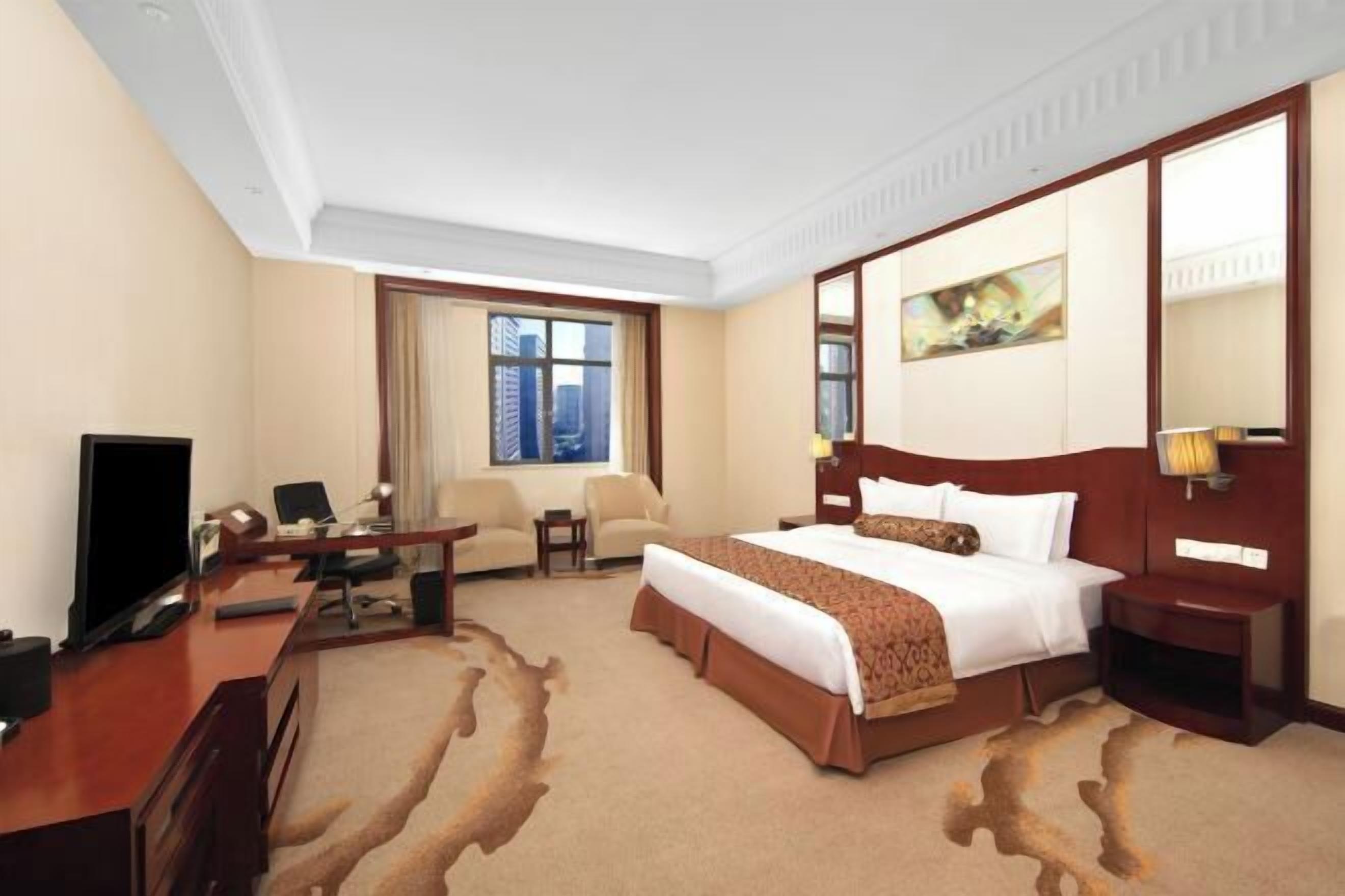 Minibar, in-room safe, desk, blackout curtains