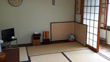 Singola Standard (Japanese Style) | Bagno | Vasca e doccia separate, set di cortesia gratuito, asciugacapelli