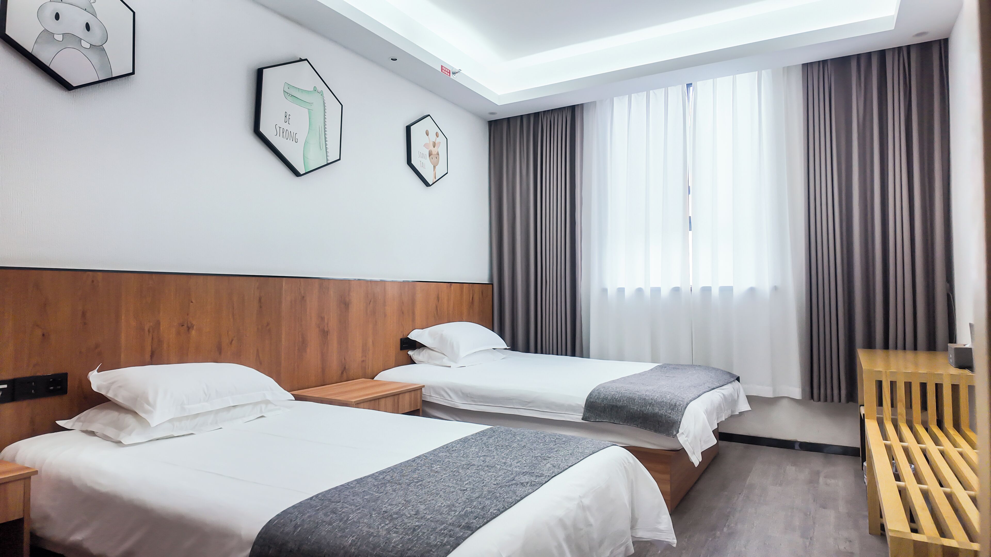 Classic Twin Room | Premium bedding, in-room safe, individually decorated