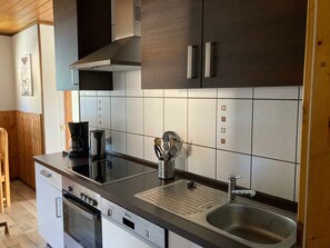 Fridge, microwave, oven, dishwasher - Fireplace House 30 57 - Waldsee Feriendienst (Clausthal-Zellerfeld)