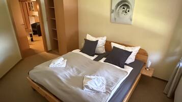 2 Schlafzimmer, Bügeleisen/Bügelbrett, Reisekinderbett, WLAN