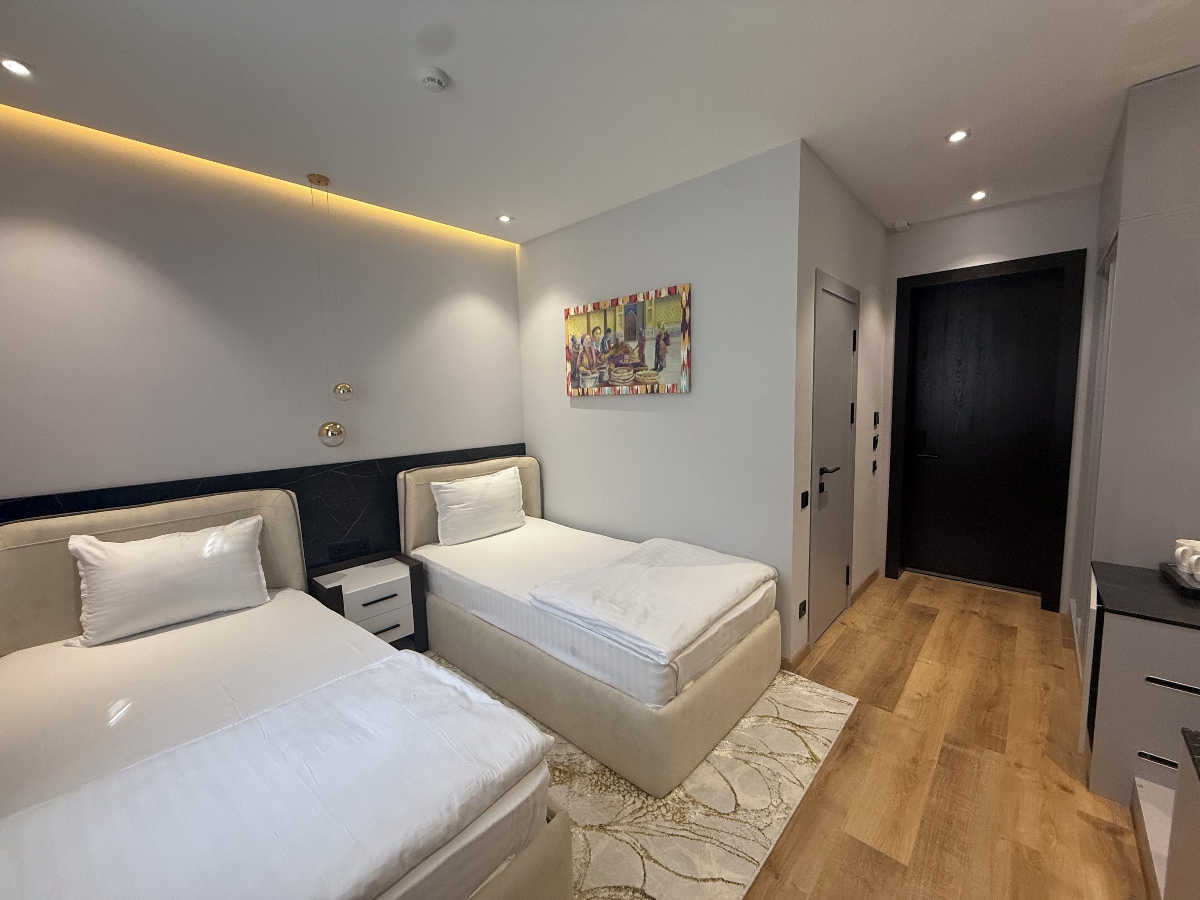 Standard Twin Room, 1 Bedroom, Non Smoking | Hypo-allergenic bedding, individually decorated, individually furnished