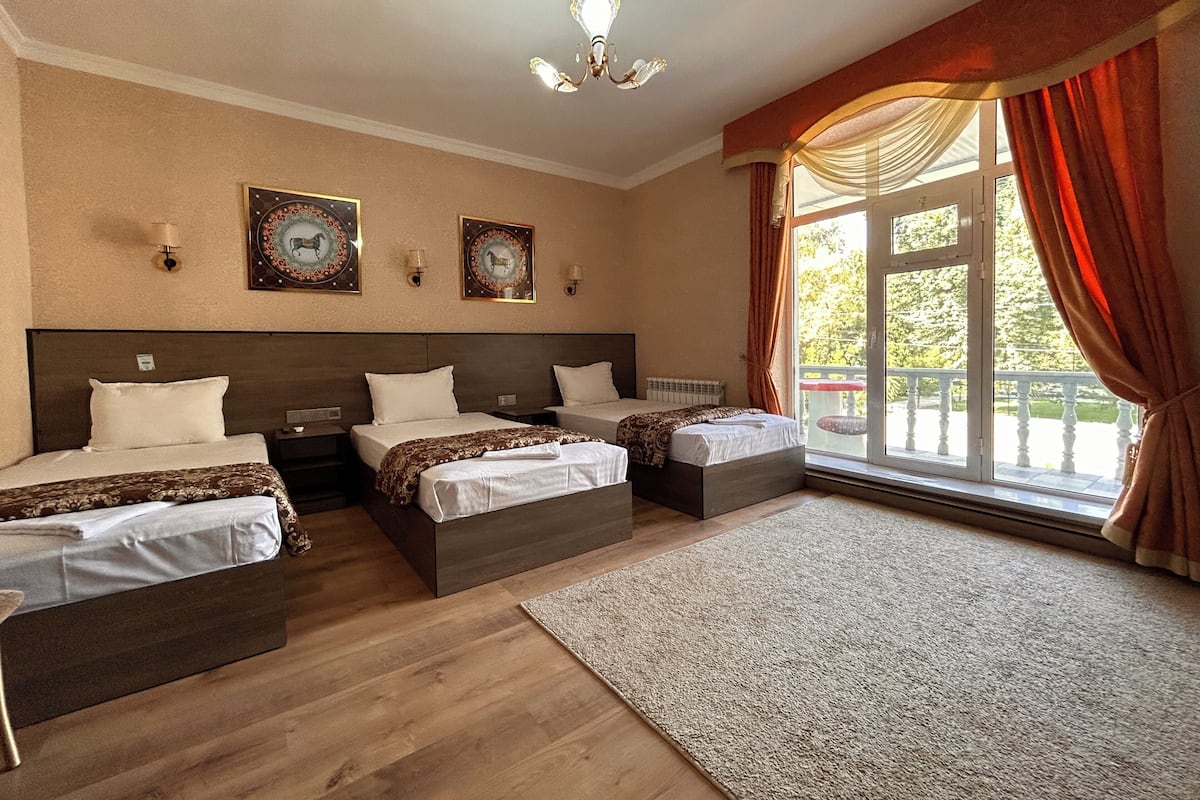 Superior Triple Room | Individually decorated, desk, laptop workspace, soundproofing