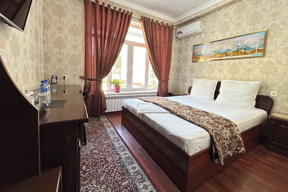 Standard Double Room, 1 Double Bed | Individually decorated, desk, laptop workspace, soundproofing