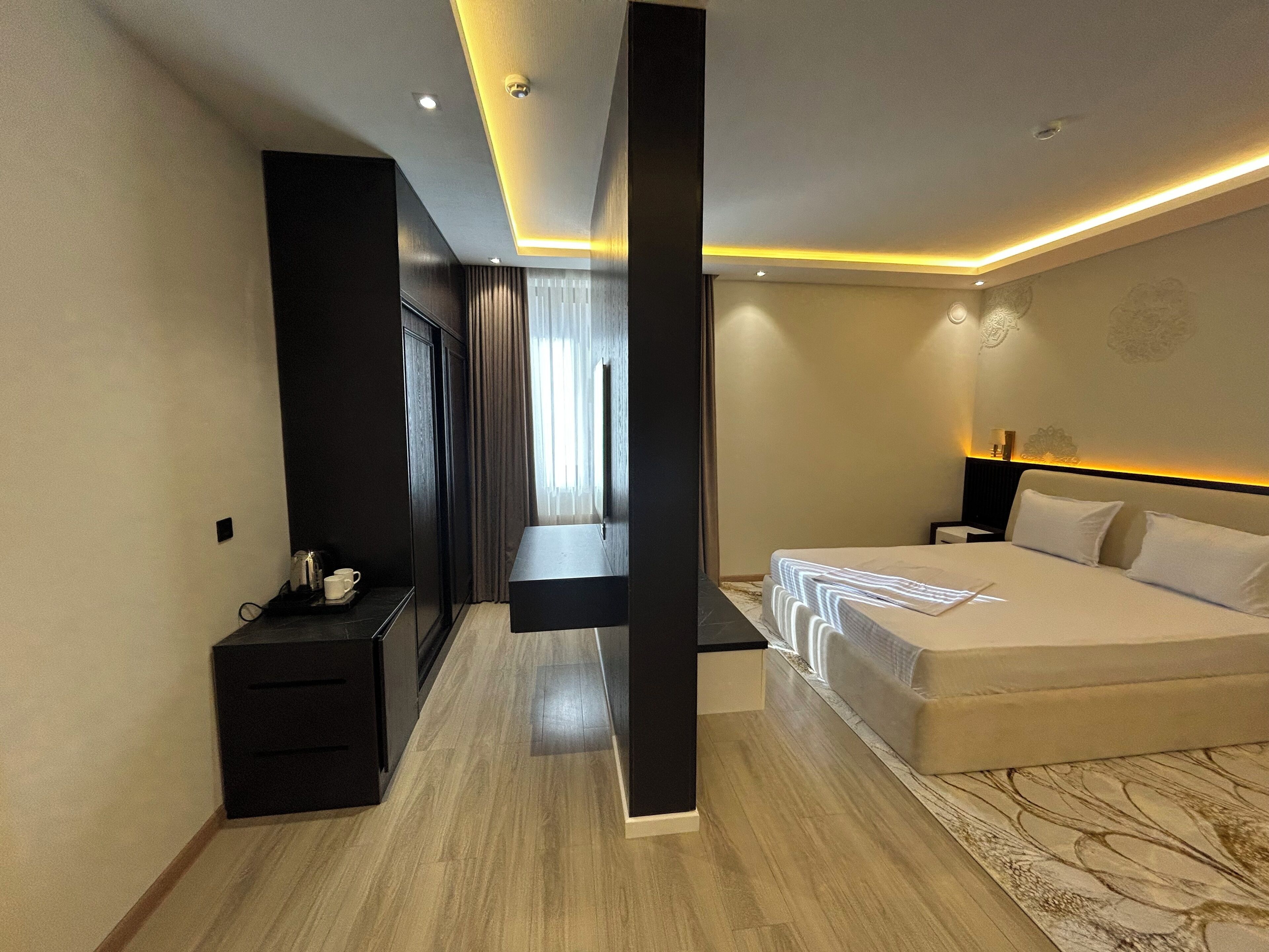 Superior Double Room | Hypo-allergenic bedding, individually decorated, individually furnished