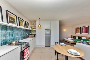 Comfort-Apartment, 1 Queen-Bett | Eigene Küche