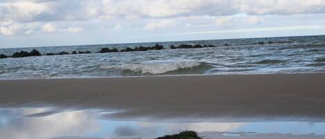 Tæt på stranden