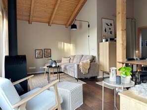 Fernseher, Kamin