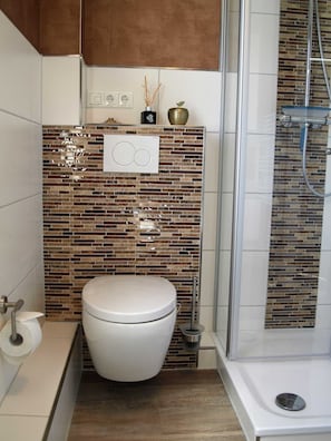 Hair dryer, towels, toilet paper