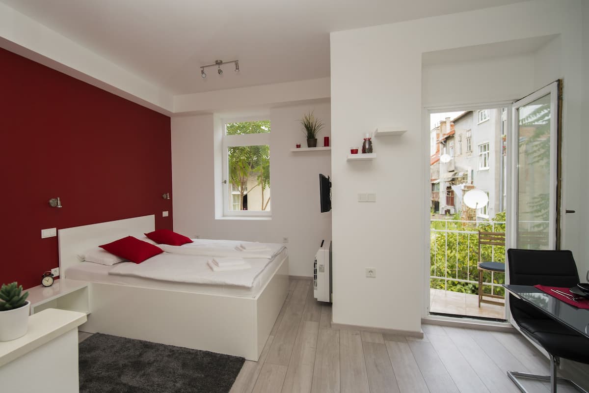 In-room safe, blackout curtains, soundproofing, iron/ironing board
