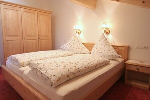 1 bedroom, Internet, bed sheets