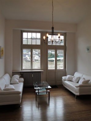 Apartment, 3 Bedrooms, River View | Living room | Flat-screen TV, DVD player - Villa Cella (Zell (Mosel))