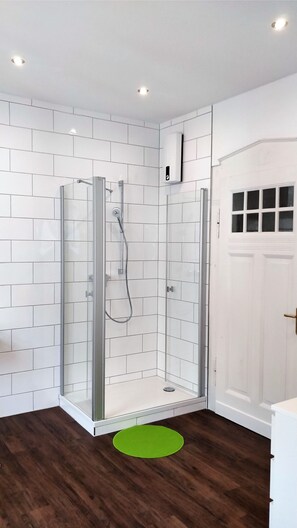 Bathroom shower - Villa Cella (Zell (Mosel))