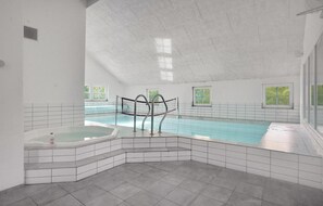 Pool - 6 bedroom gorgeous home in Blåvand (Blåvand)