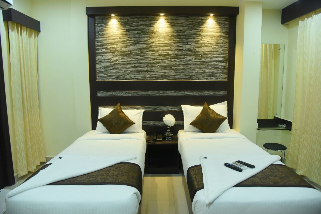 In-room safe, desk, soundproofing, iron/ironing board (on request)