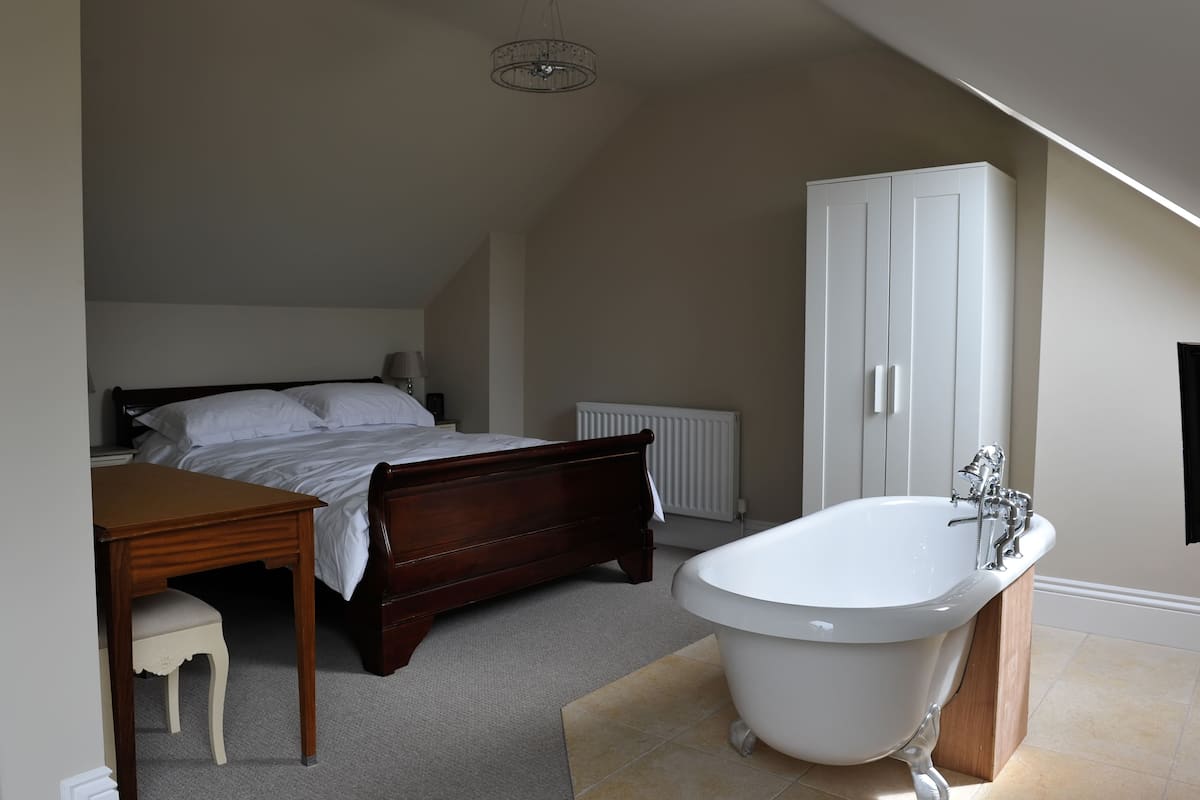 Room (King ) | Room amenity