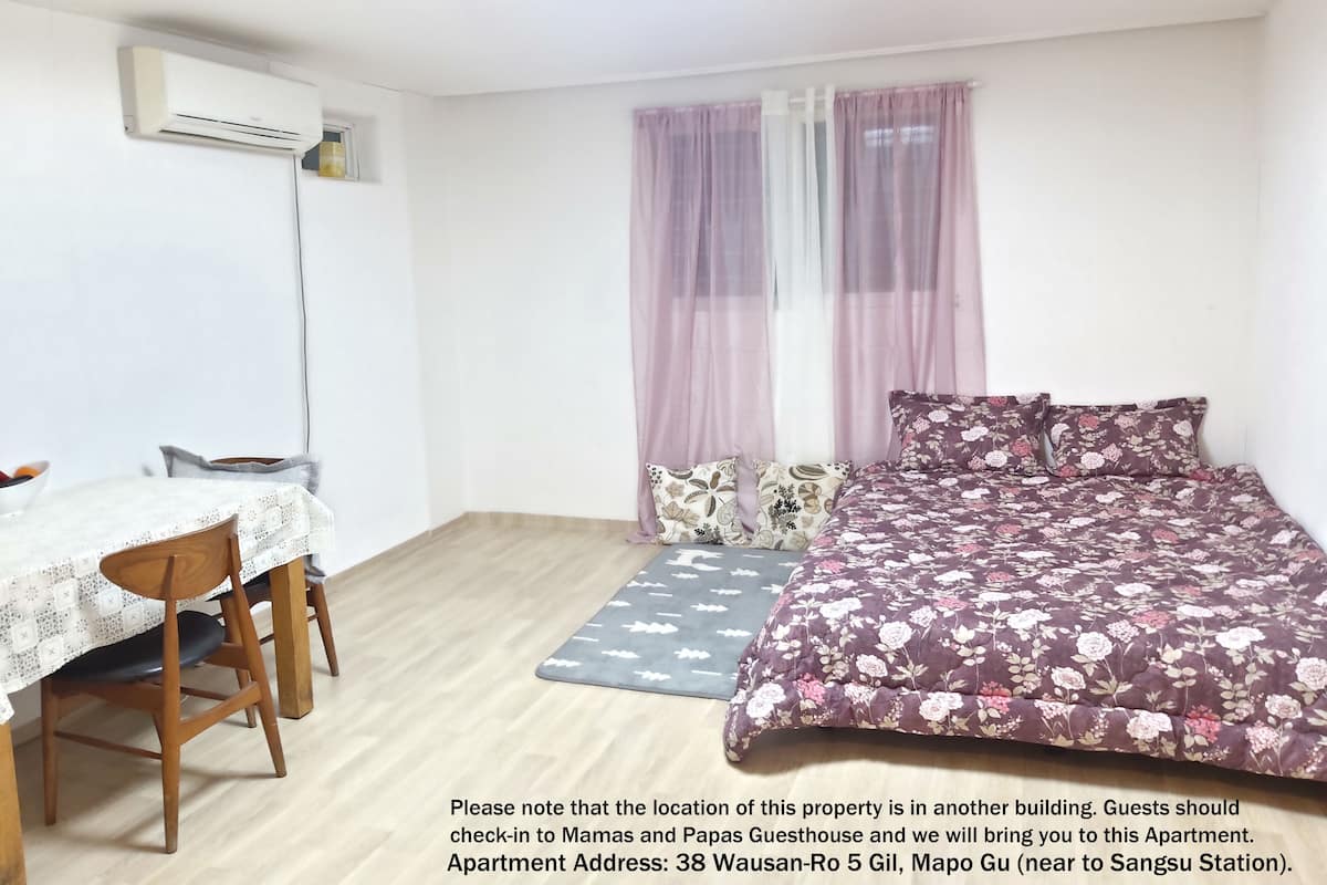 Classic Studio, 1 Queen Bed