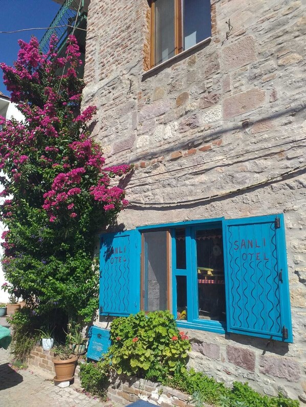 Exterior - Sanli Butik Hotel (Ayvalik)