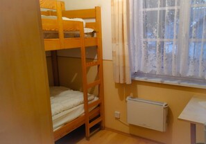 2 Schlafzimmer, Reisekinderbett, WLAN