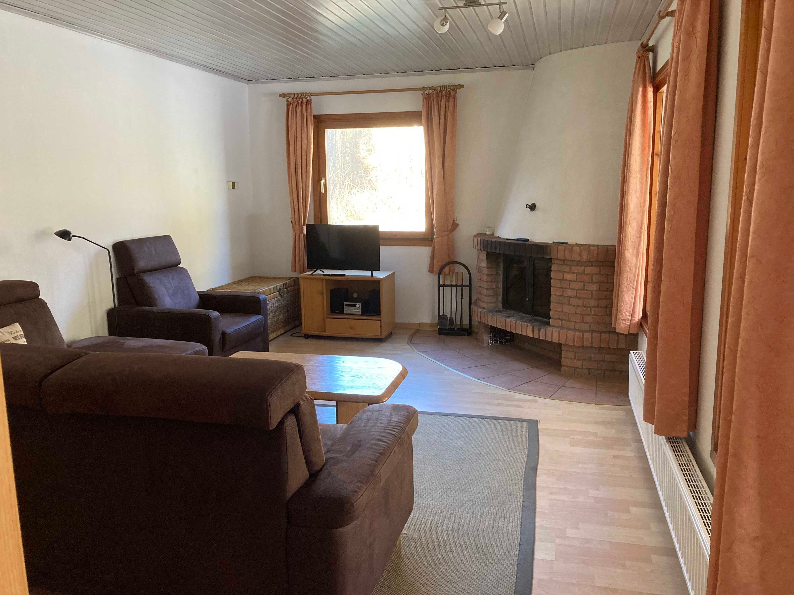 Fernseher, Kamin