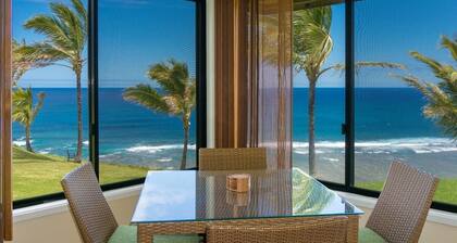 Views, romantic and private with king bed, ground floor convenience