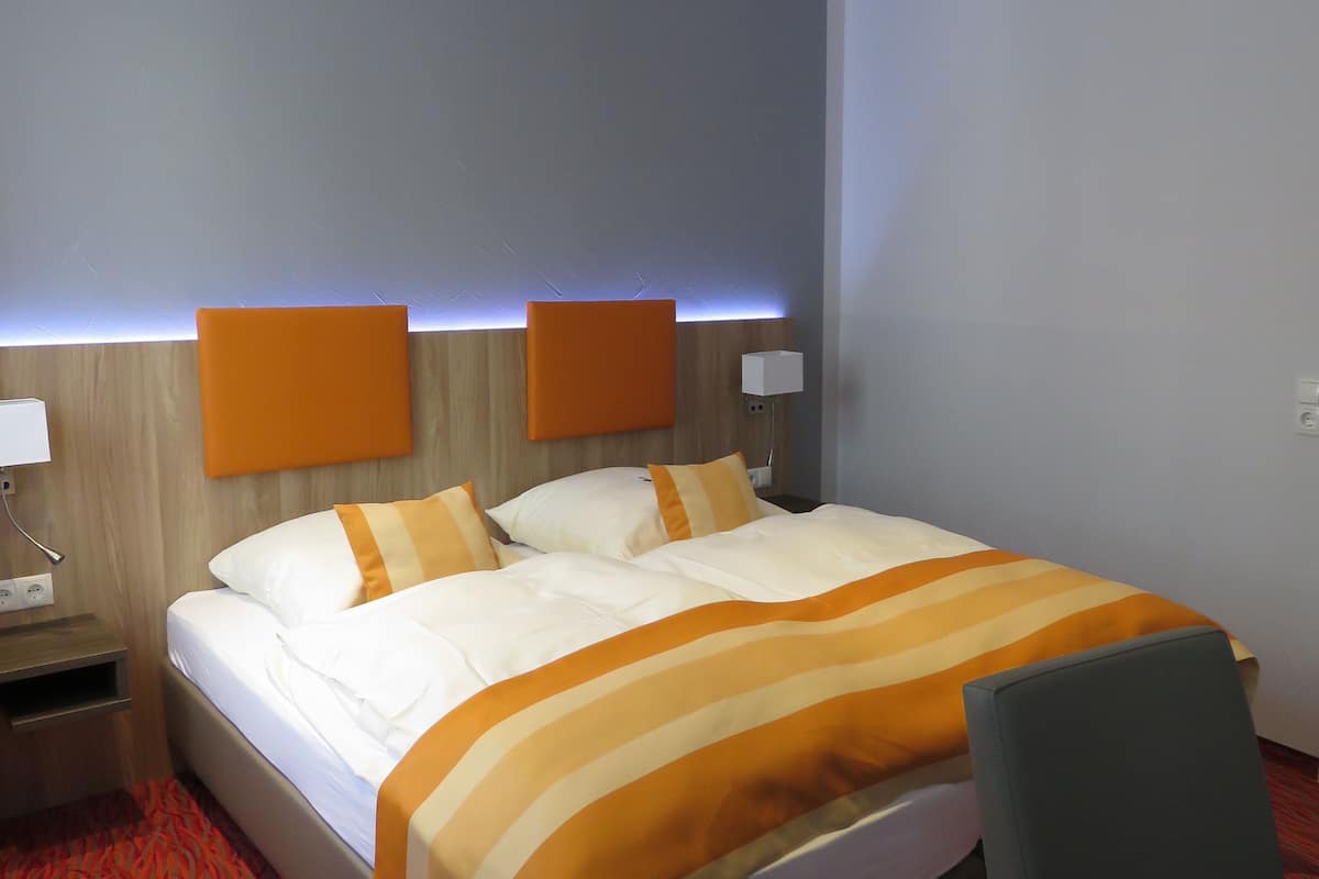 In-room safe, desk, blackout drapes, free WiFi