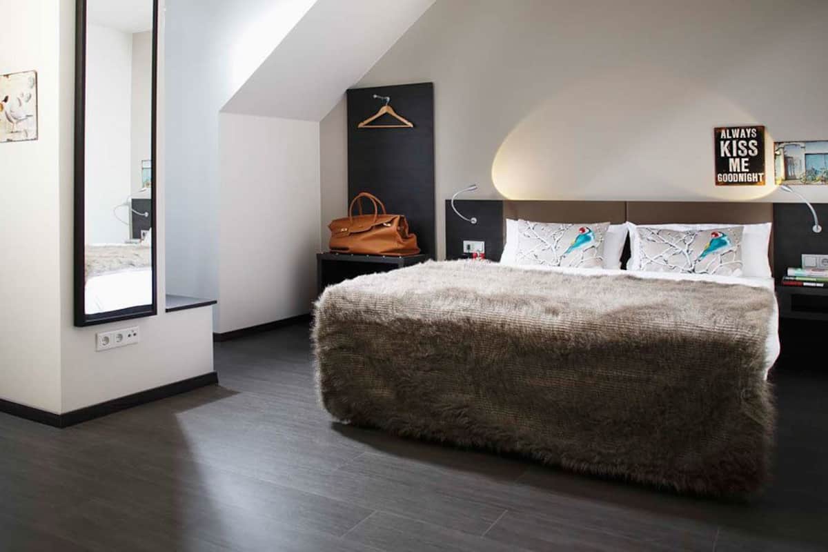 Double Room | Iron/ironing board, free WiFi, bed sheets