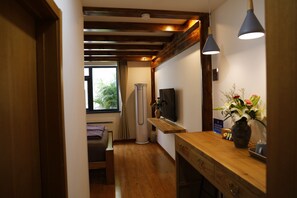 Deluxe Double Room | Premium bedding, minibar, individually furnished, desk - Beijing Downtown Travelotel (Beijing)