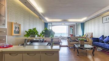 Apartment | Eigene Kochnische | Kühlschrank