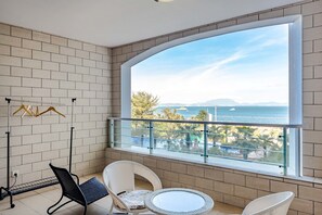 Apartment | Schreibtisch, Verdunkelungsvorhänge, Zustellbetten, kostenloses WLAN