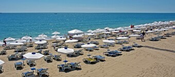 佩魯妮卡酒店 - 全包式民宿