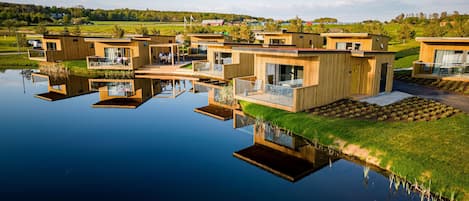 Hypo-allergenic bedding, blackout curtains, iron/ironing board