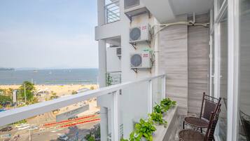 Apartment, 2 Schlafzimmer | Balkon