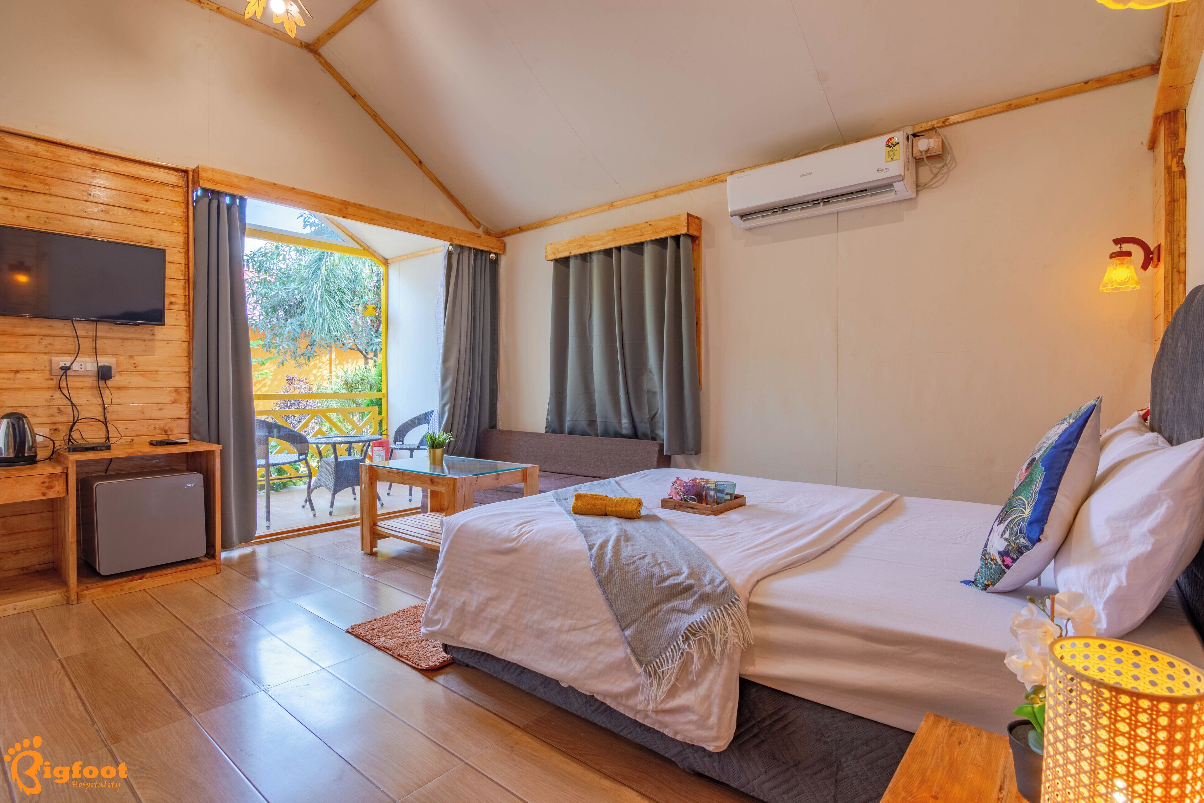 Superior Double Room | Soundproofing, bed sheets