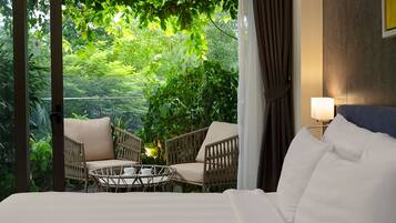 1 bedroom, minibar, in-room safe, desk