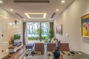 In-room dining - Forest In The Sky Flamingo Dai Lai Resort (Phuc Yen)