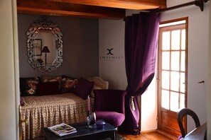 Suite Luxe, 2 chambres, vue parc | Coin séjour