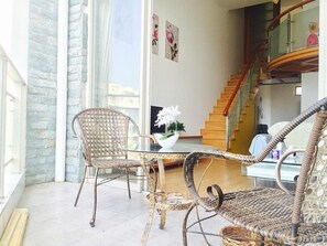 Signature-Loft | Schreibtisch, Verdunkelungsvorhänge, kostenloses WLAN