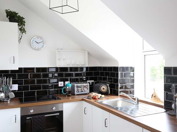 Premium Apartment, Private Bathroom, Garden View | Restaurant - High Terrace Apartment (Grantown-on-Spey)