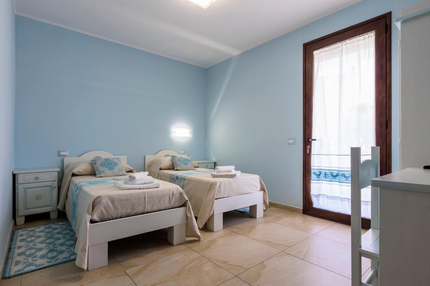 Standard Room | 5 bedrooms, minibar, individually decorated, individually furnished