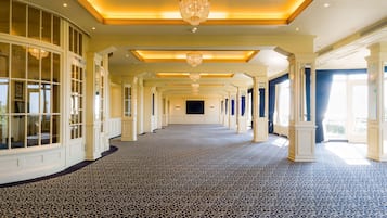 Pernikahan indoor