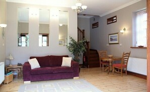 Interior - Auchenheglish Lodges - The Stables (Alexandria)