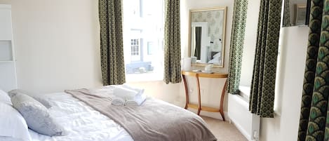 Classic Double or Twin Room, Ensuite | WiFi