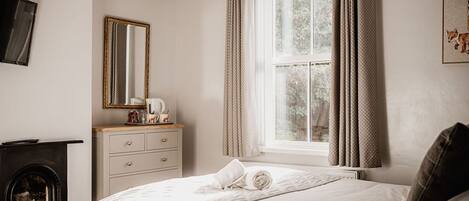 Classic Double Room, Ensuite