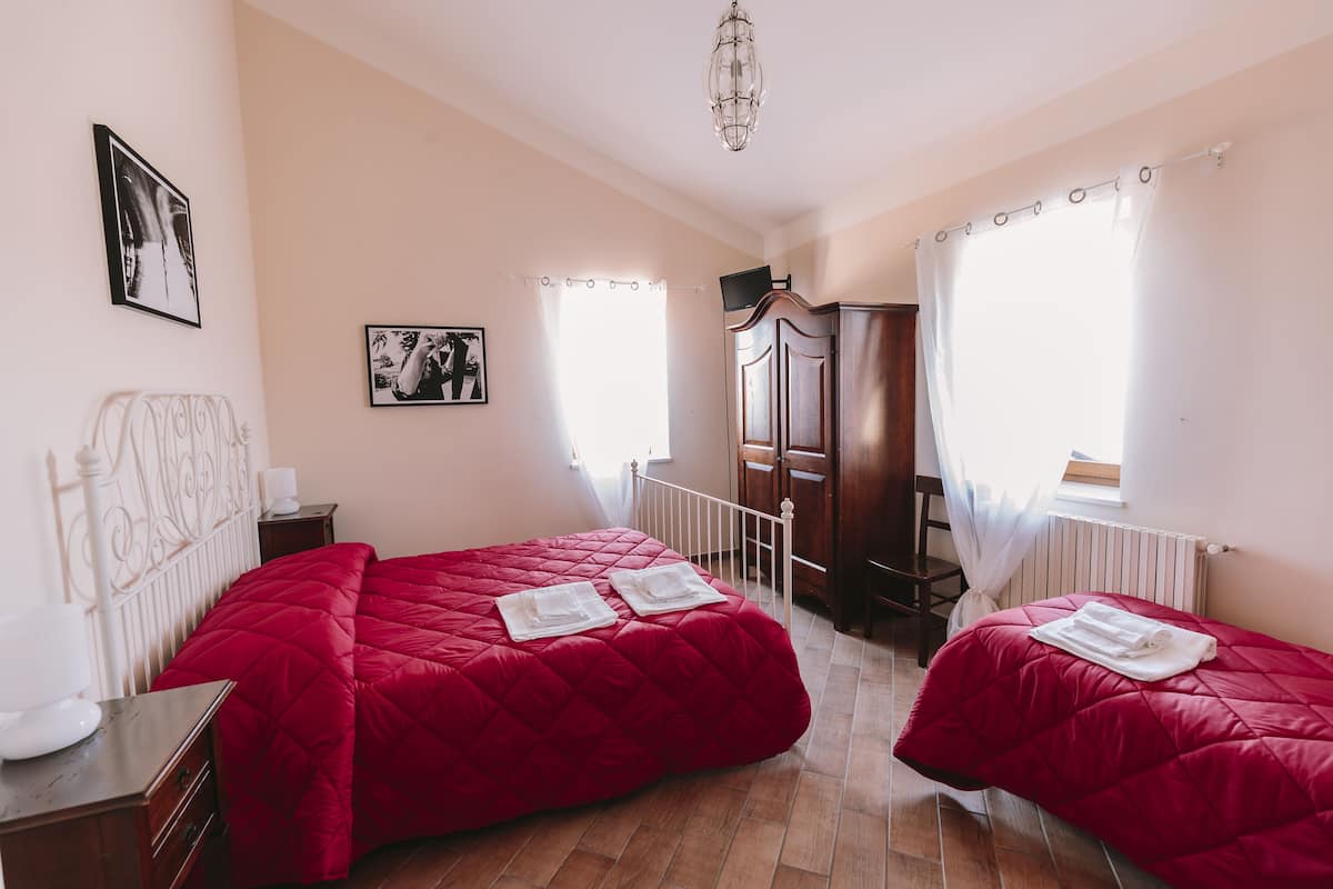 1 chambre, literie de qualité supérieure, décoration personnalisée