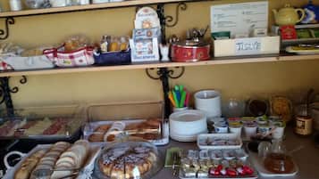 Colazione a buffet inclusa, servita tutte le mattine