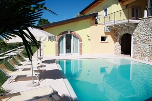 Outdoor pool - B&B Al Cristo (Sant'Ambrogio di Valpolicella)