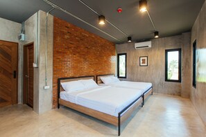 Premium-Suite, 1 Schlafzimmer, Nichtraucher | Bettwäsche aus ägyptischer Baumwolle, hochwertige Bettwaren, Zimmersafe