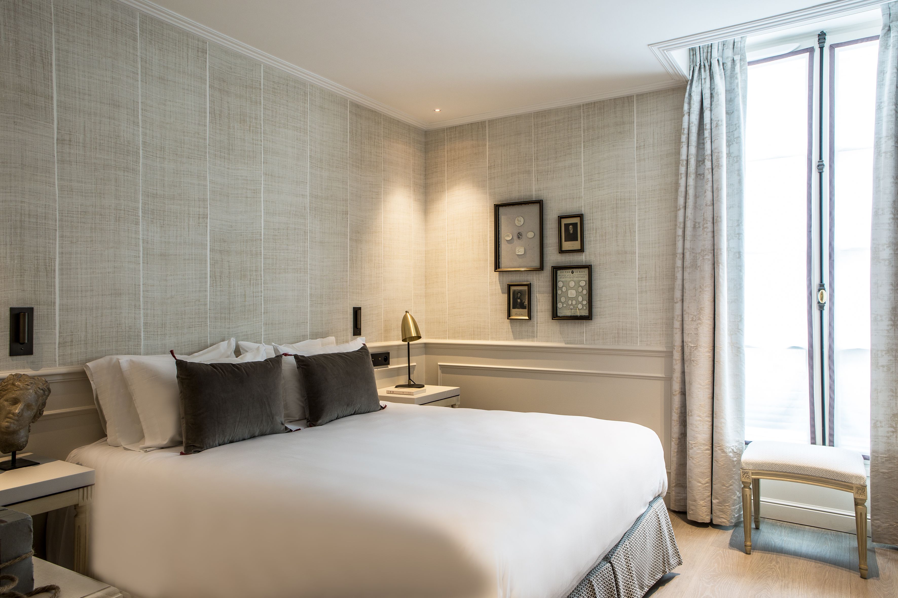 classic double room | 1 bedroom, in-room safe, blackout curtains, soundproofing